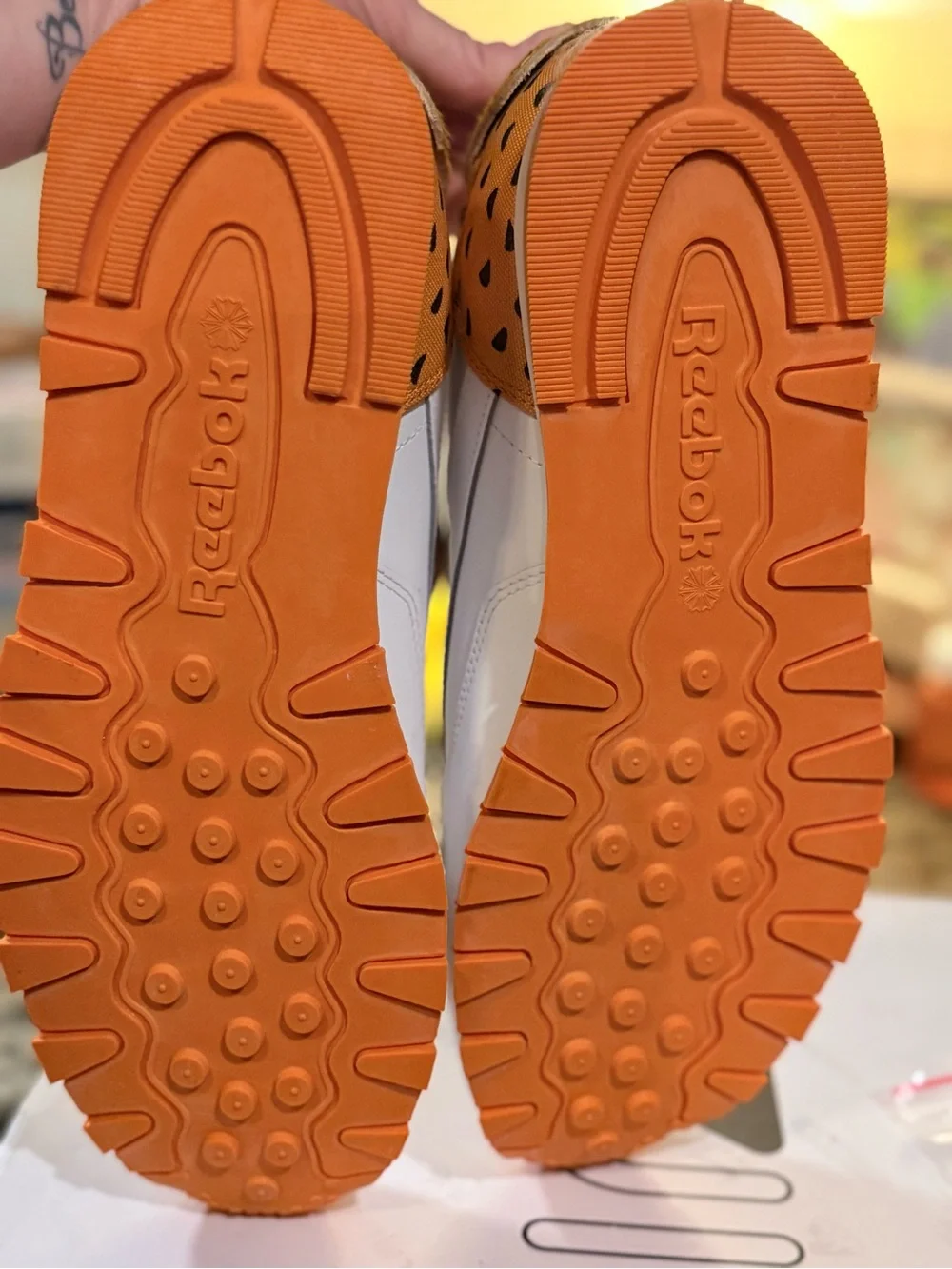 Flintstones Meet Jetsons x Reebok Classic